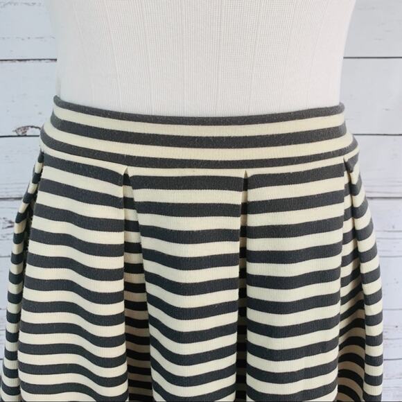 American Eagle SUPER FUN STRIPED SKIRT - Picture 2 of 7